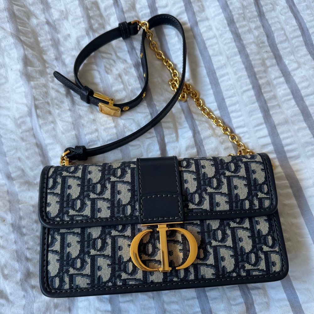 Purse - Picture 2 of 5